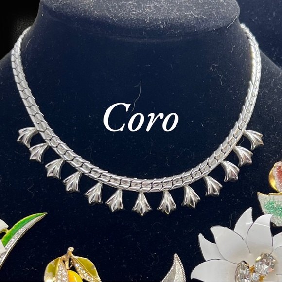 Vintage Coro Pegasus Des Pat Pending Chunky Silvertone Bib Necklace - Picture 1 of 8